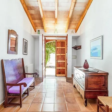 فيلة Near And Crystalline Beaches Of Cala Sant Vicenc By Renthousing