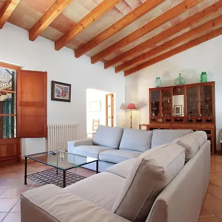 Near And Crystalline Beaches Of Cala Sant Vicenc By Renthousing فيلة *