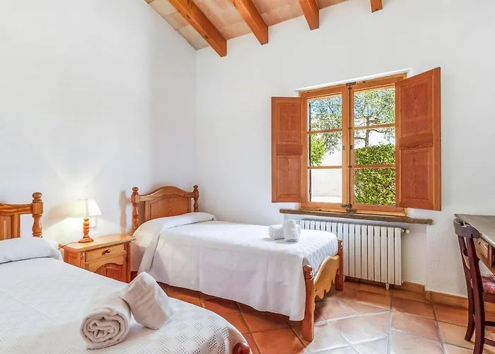 Вилла Near And Crystalline Beaches Of Cala Sant Vicenc By Renthousing